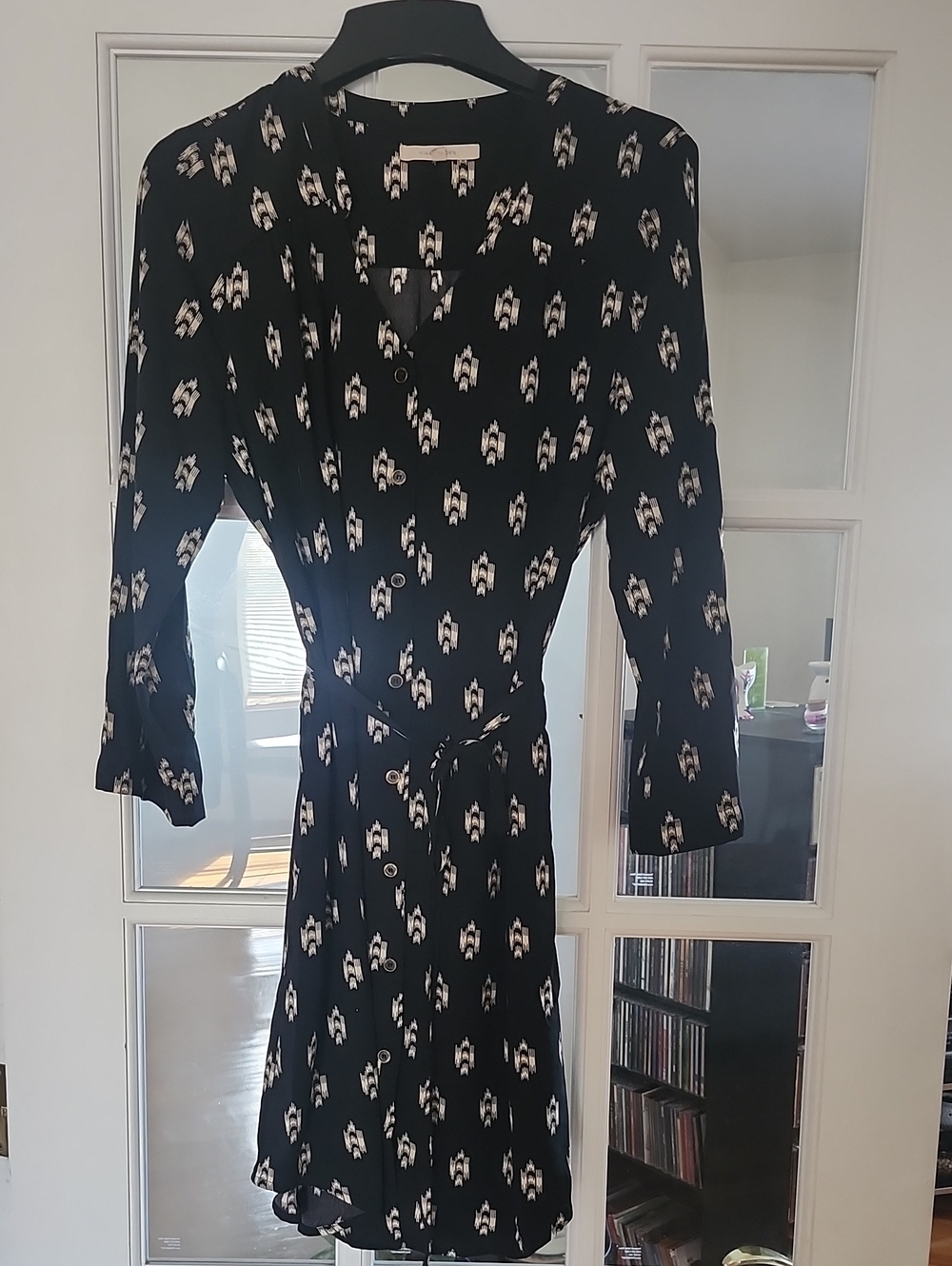 Black Long-Sleeve Printed Tie-Waist Dress